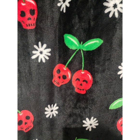 Halloween Summerween Cherry Skull Calavera Throw Blanket Velvet Plush Fleece - Picture 3 of 3